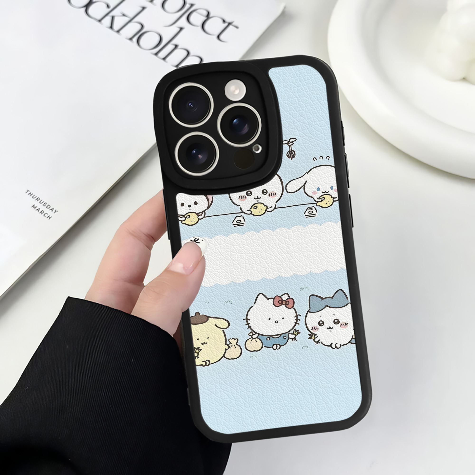 （画像用） ちいかわ Chii-kawa 【iPhone 16シリーズ対応】シリコンスマホケース（レザー調） 材質：シリコン